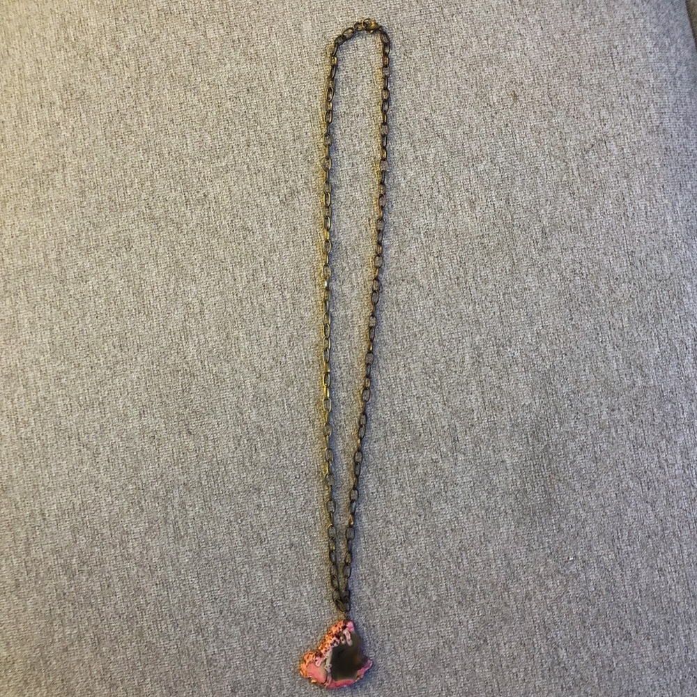 Pink agate chain necklace. - Picture 4 of 6